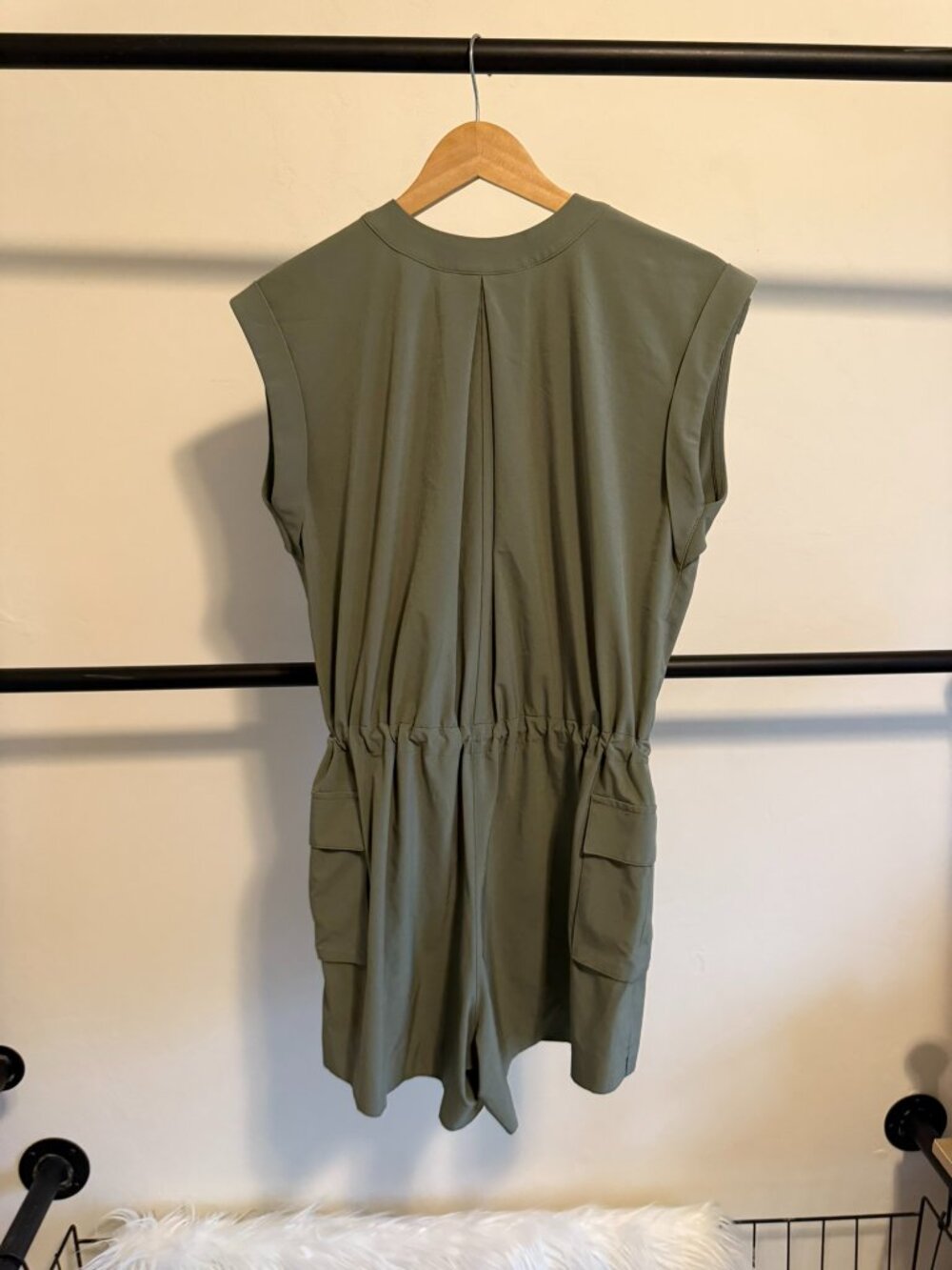 Athleta Sutton Olive Green Cargo Romper 4 - Picture 10 of 12